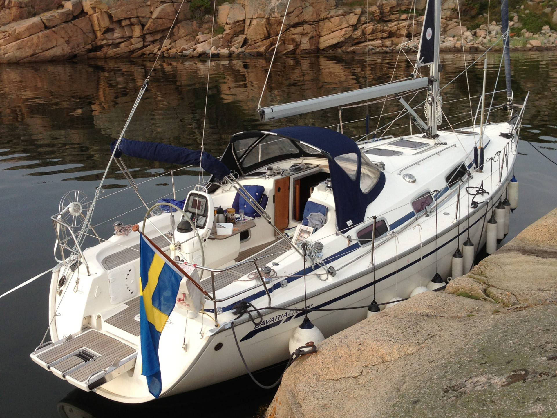 sailboat charter sweden