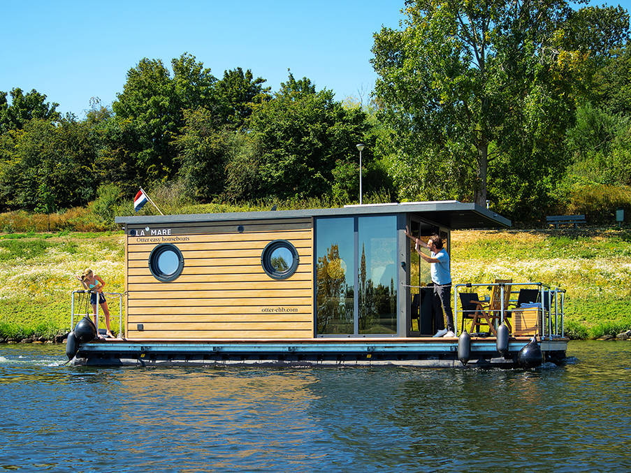 Rent houseboat Hamburg in Belgium BOATICO Yacht Charter